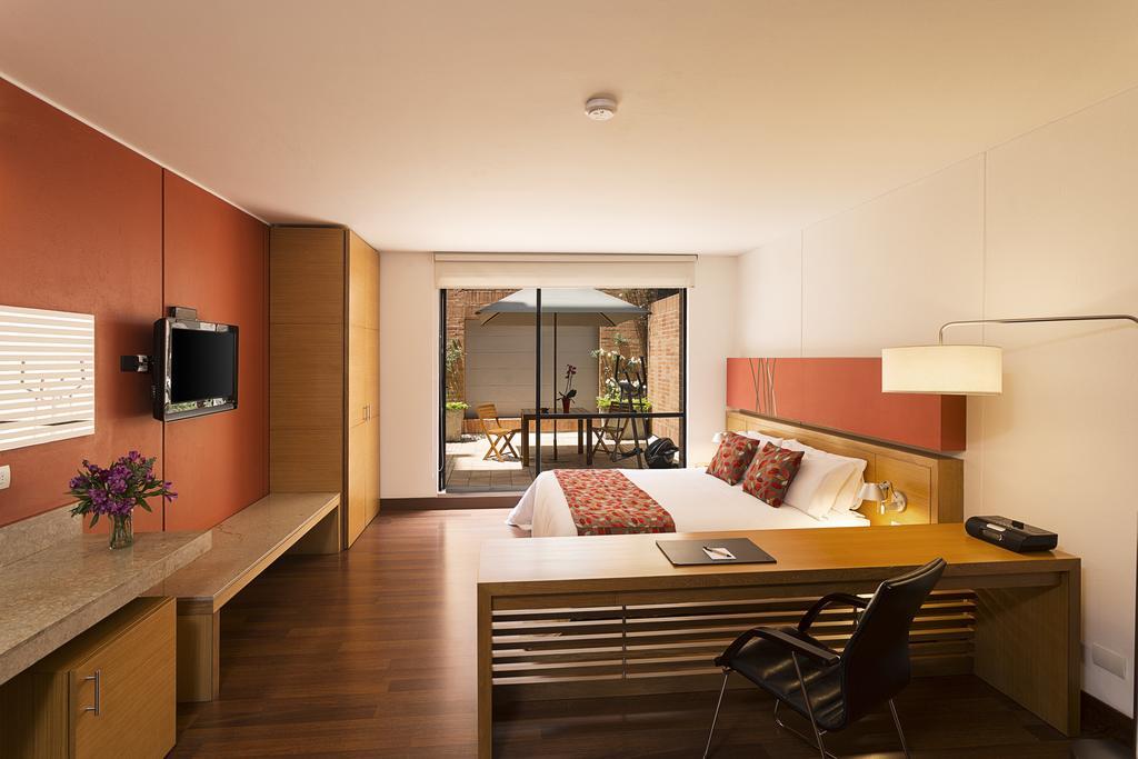 Hotel Bh La Quinta Bogotá Exteriör bild